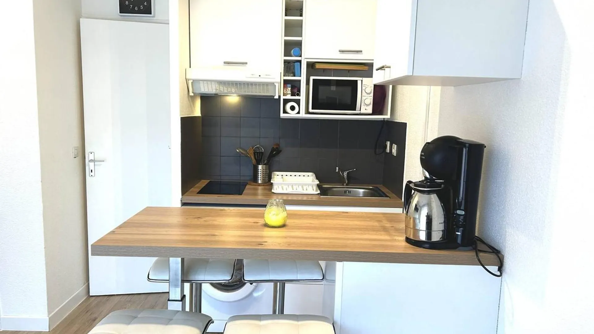 Studio Climatise, 4 Couchages, Proche Plage Et Commerces - Bormes-Les-Mimosas - Fr-1-251-737 Διαμέρισμα